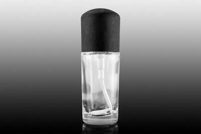 Skleněná lahvička čirá s černým víčkem 30ml - 2